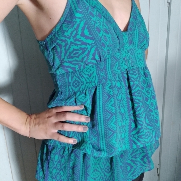 AMERICAN Eagle Racerback Spaghetti Strap Tank Top Green and Blue V-Neck - Picture 2 of 7